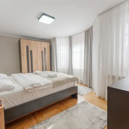 Modern Hall شقة سراييفو